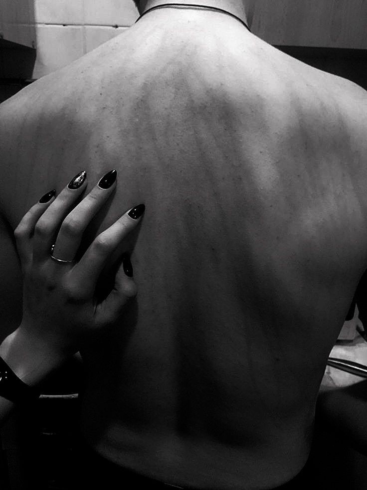 ¿Amigo o Amante? Cómo Decidir si Pasar del 'Hola' al '¡Oh, la la!